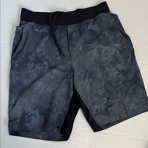 Men’s Lululemon shorts 9” inseam